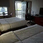 Harvest Drive Family Inn - Renovated Rooms
