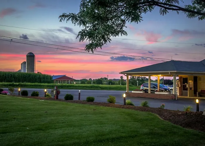 Harvest Drive Family Inn - Renovated Rooms