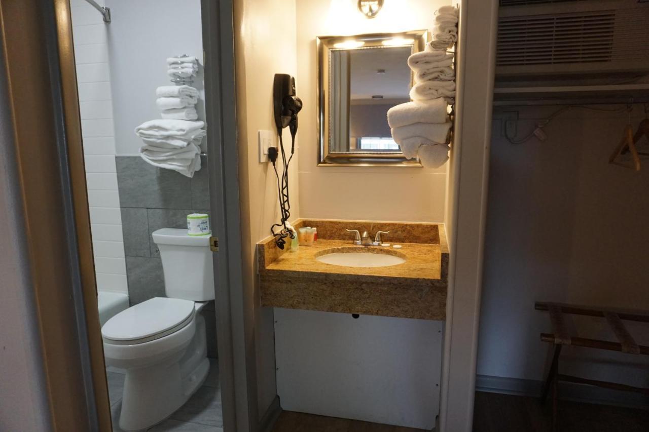 Harvest Drive Family - Renovated Motel 2*